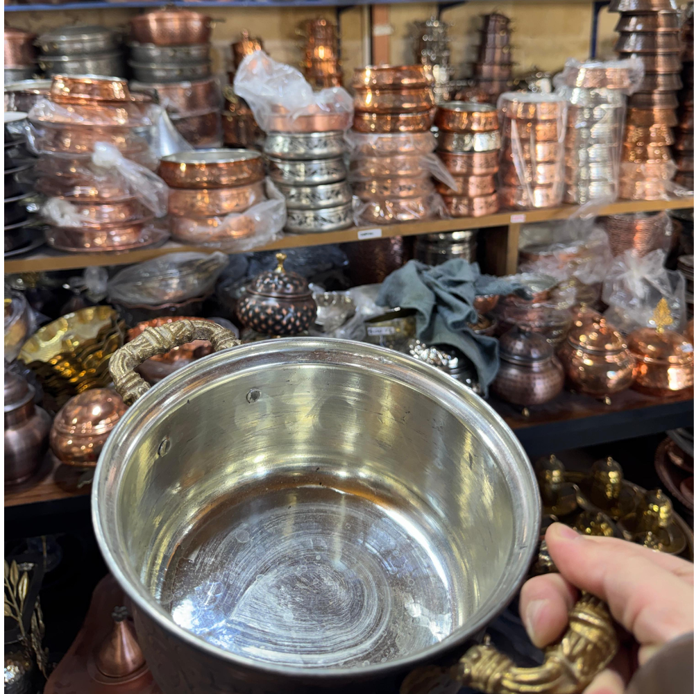 Siyah İşlemeli Bakır Tencere