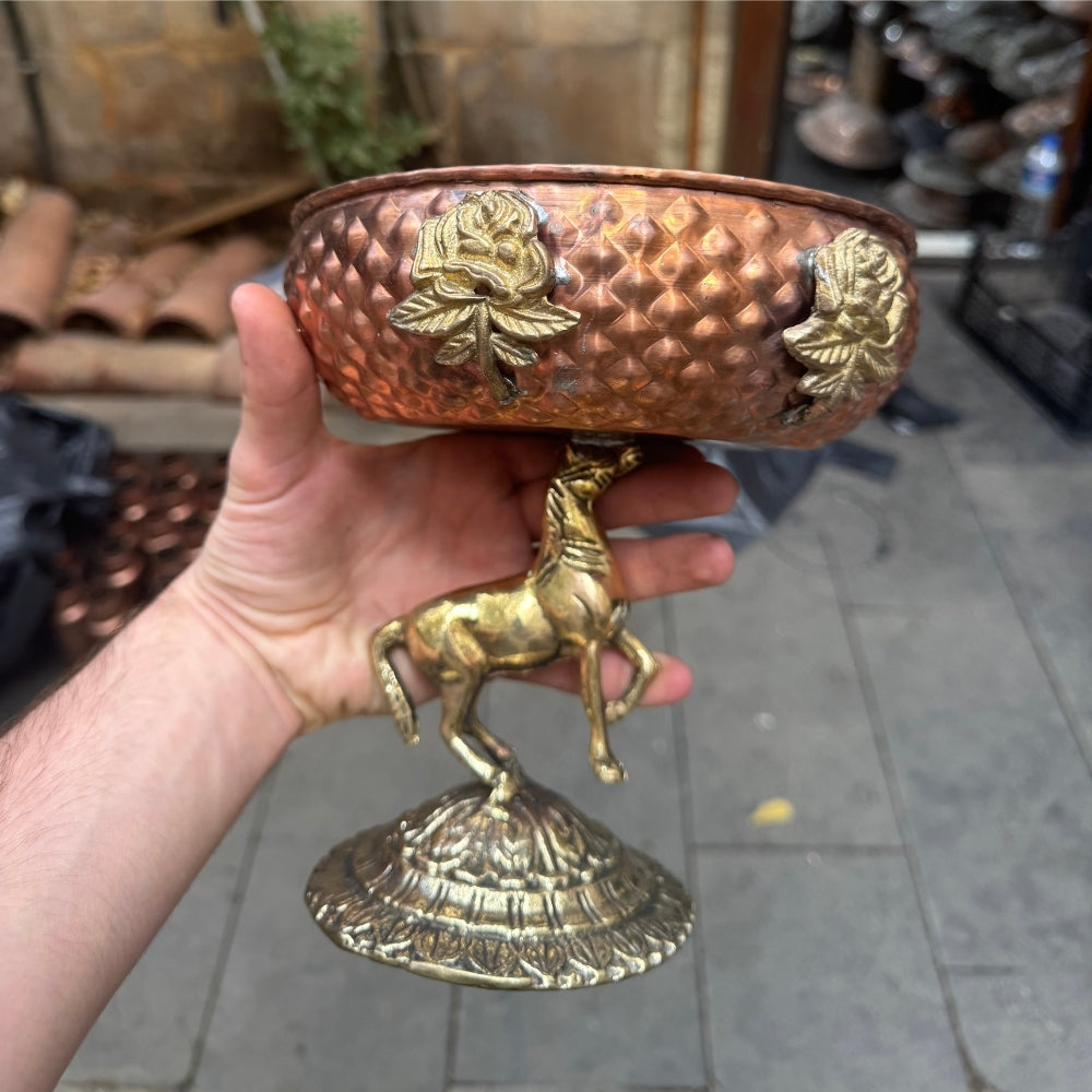 Pirinç At Figürlü Bakır Sunumluk