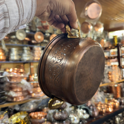 Siyah İşlemeli Bakır Tencere