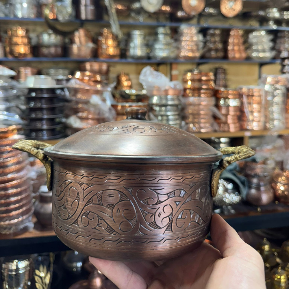 Siyah İşlemeli Bakır Tencere