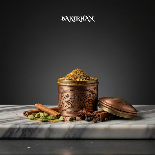 İşlemeli Bakır Baharatlık